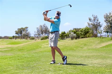 Do Golf Clubs Come in Different Lengths and Why Do Golfers Dream of Flying Tees?