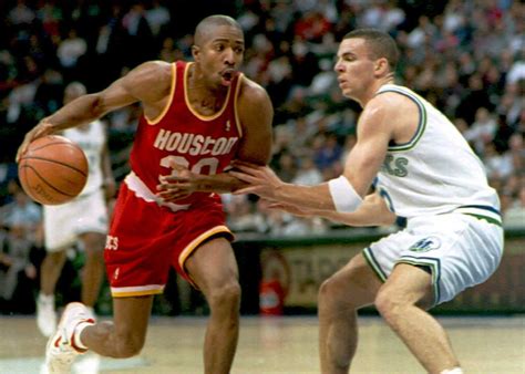 Where Did Kenny Smith Play College Basketball: A Journey Through the Courts of Memory and Myth